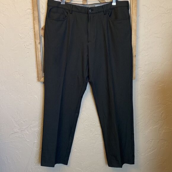NWT Greg Norman 4-Way Stretch Moisture Wicking Travel Pant Black Size: 40x32 - Picture 4 of 8
